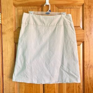 Women’s size 8 Merona khaki knee length lined skirt with side zipper